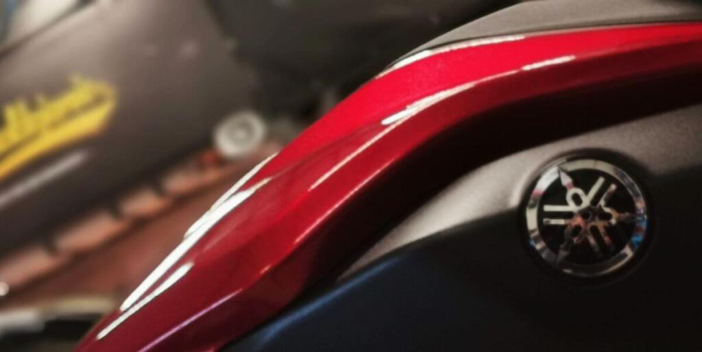 Czerwony Yamaha