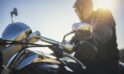 Dlaczego warto zainwestować w oklejanie kufrów motocyklowych?